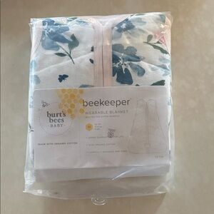 Burt's Bees Baby Wearable Blanket in White with Blue Floral Accents